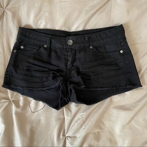 Black Refuge shorts